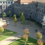 Grotta ve Valdštejnské zahradě